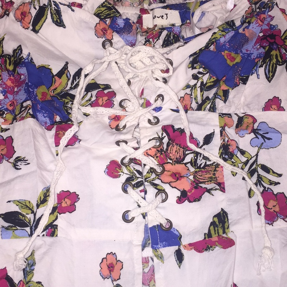 Floral top - Picture 2 of 2